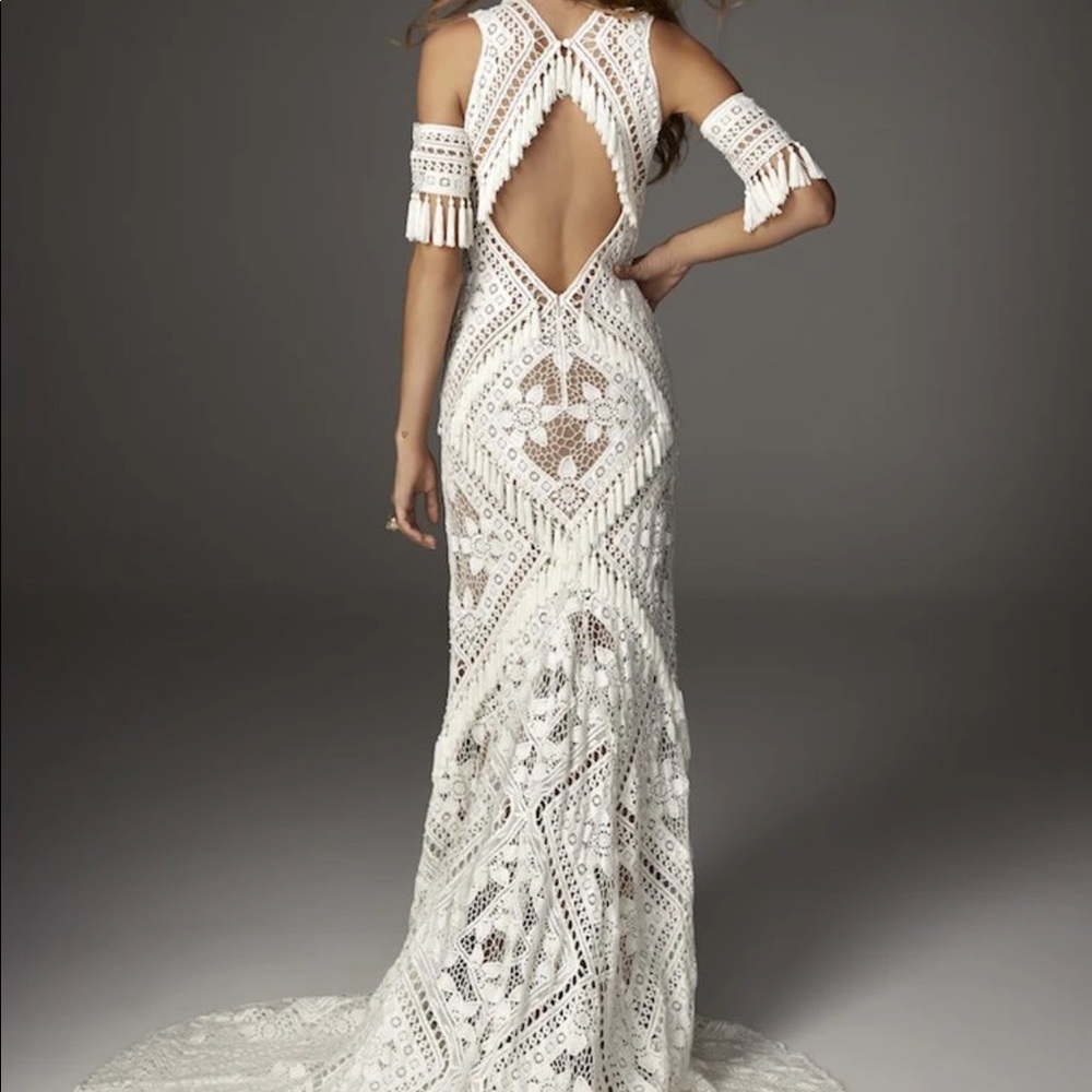 ISO Rue De Seine Blake Gown